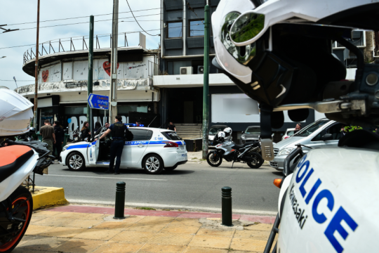 Πυροβολισμοί στην Καλλιθέα: Ποινική δίωξη στον 58χρονο - Απολογείται την Τετάρτη